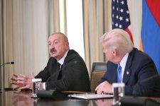 Prezident İlham Əliyev Ağ Evdə mətbuata bəyanatla çıxış edib (FOTO)