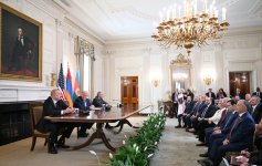 Prezident İlham Əliyev Ağ Evdə mətbuata bəyanatla çıxış edib (FOTO)