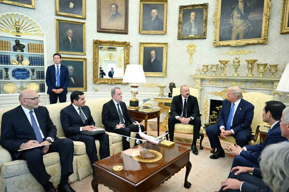 Prezident İlham Əliyev Ağ Evə gəlib (FOTO/VİDEO) (YENİLƏNİB)