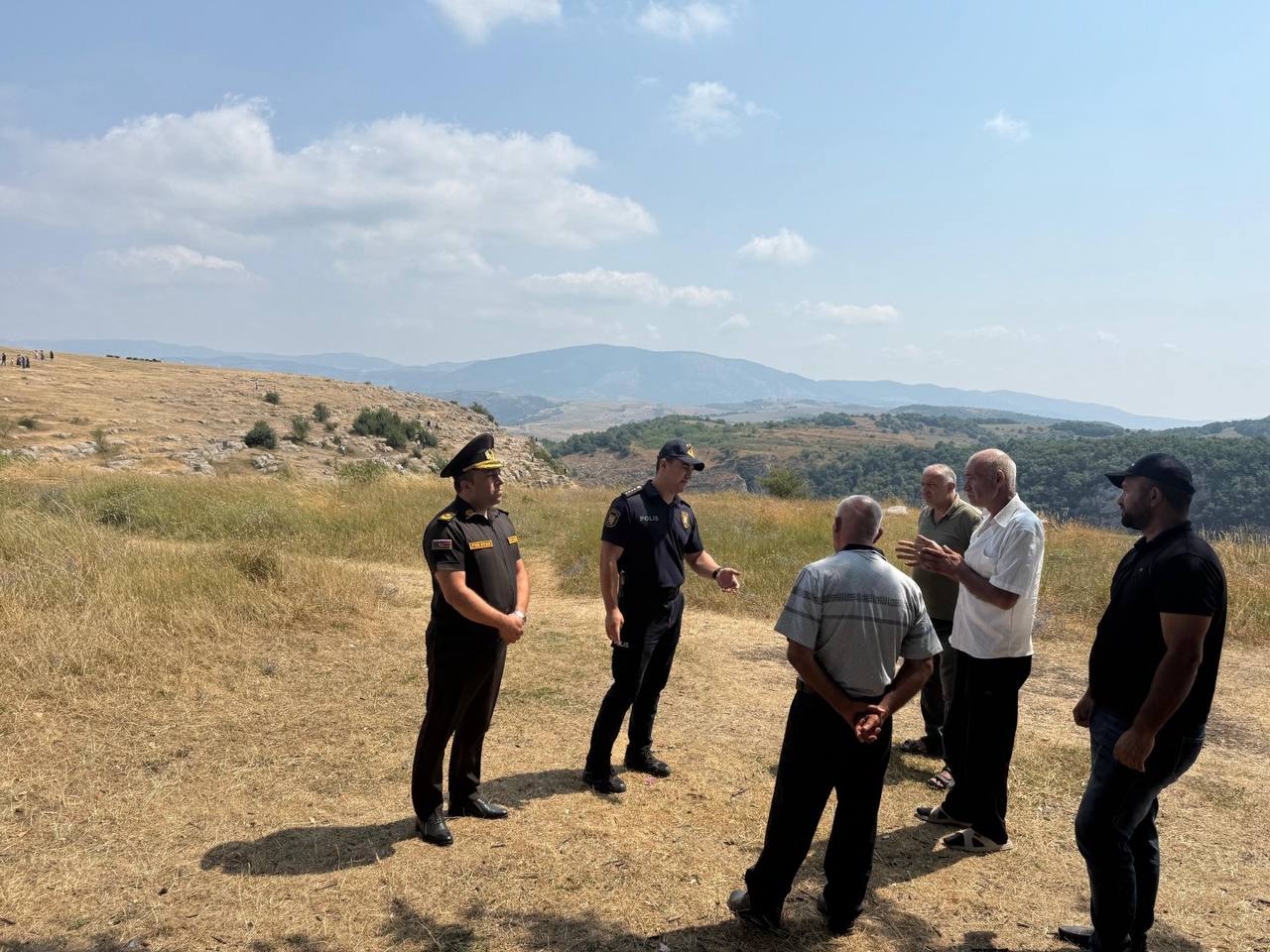 FHN yanğın təhlükəsizliyi ilə bağlı maarifləndirmə işlərini davam etdirir (FOTO)