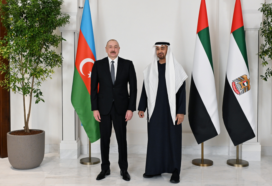 Prezident İlham Əliyev Şeyx Məhəmməd bin Zayed Al Nəhyana zəng edib