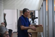 Ermənistan silahlı qüvvələrinin hücumları nəticəsində doğmaları öldürülmüş, yaralanmış, mina qurbanı olmuş, əsirlikdə və girovluqda işgəncələrə məruz qalmış şəxslər məhkəmədə ifadə veriblər (FOTO)