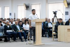 Ermənistan silahlı qüvvələrinin hücumları nəticəsində doğmaları öldürülmüş, yaralanmış, mina qurbanı olmuş, əsirlikdə və girovluqda işgəncələrə məruz qalmış şəxslər məhkəmədə ifadə veriblər (FOTO)