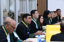 Ermənistan silahlı qüvvələrinin hücumları nəticəsində doğmaları öldürülmüş, yaralanmış, mina qurbanı olmuş, əsirlikdə və girovluqda işgəncələrə məruz qalmış şəxslər məhkəmədə ifadə veriblər (FOTO)