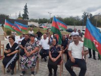 Xocalının Xanyurdu kəndinə 62 nəfər qayıtdı, açarlar təqdim edilib (FOTO) (YENİLƏNİB)