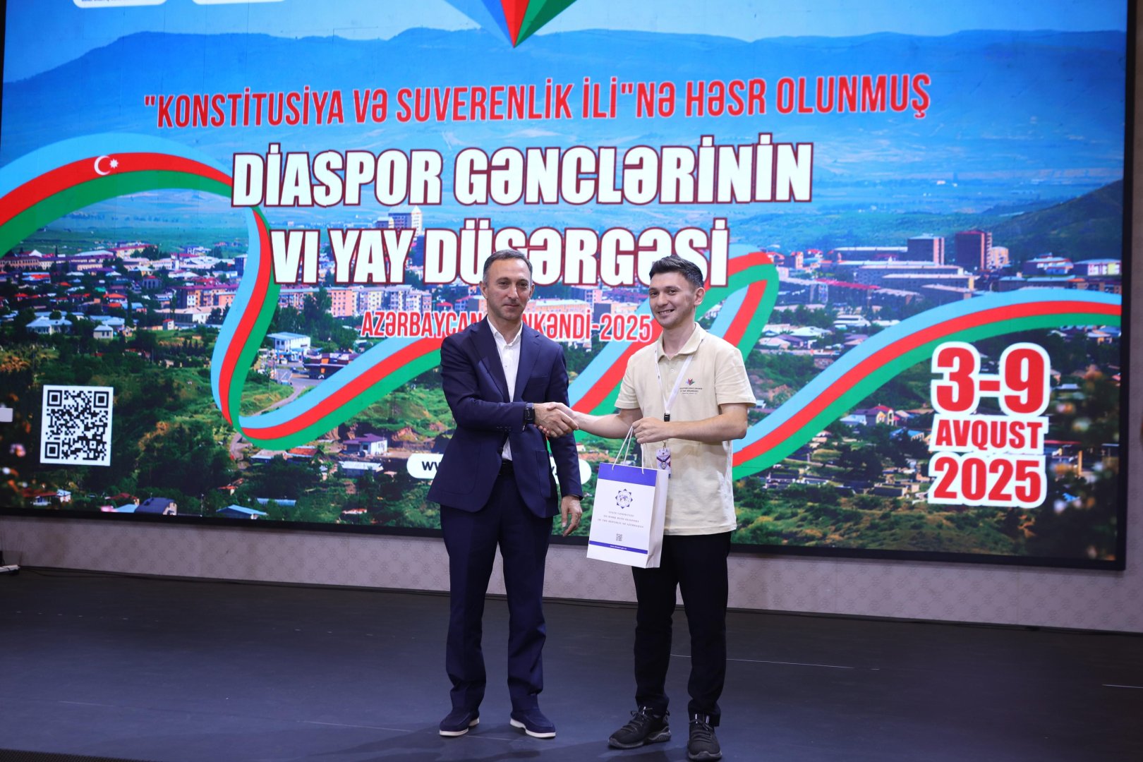 Diaspor Gənclərinin VI Yay Düşərgəsi başa çatıb (FOTO)