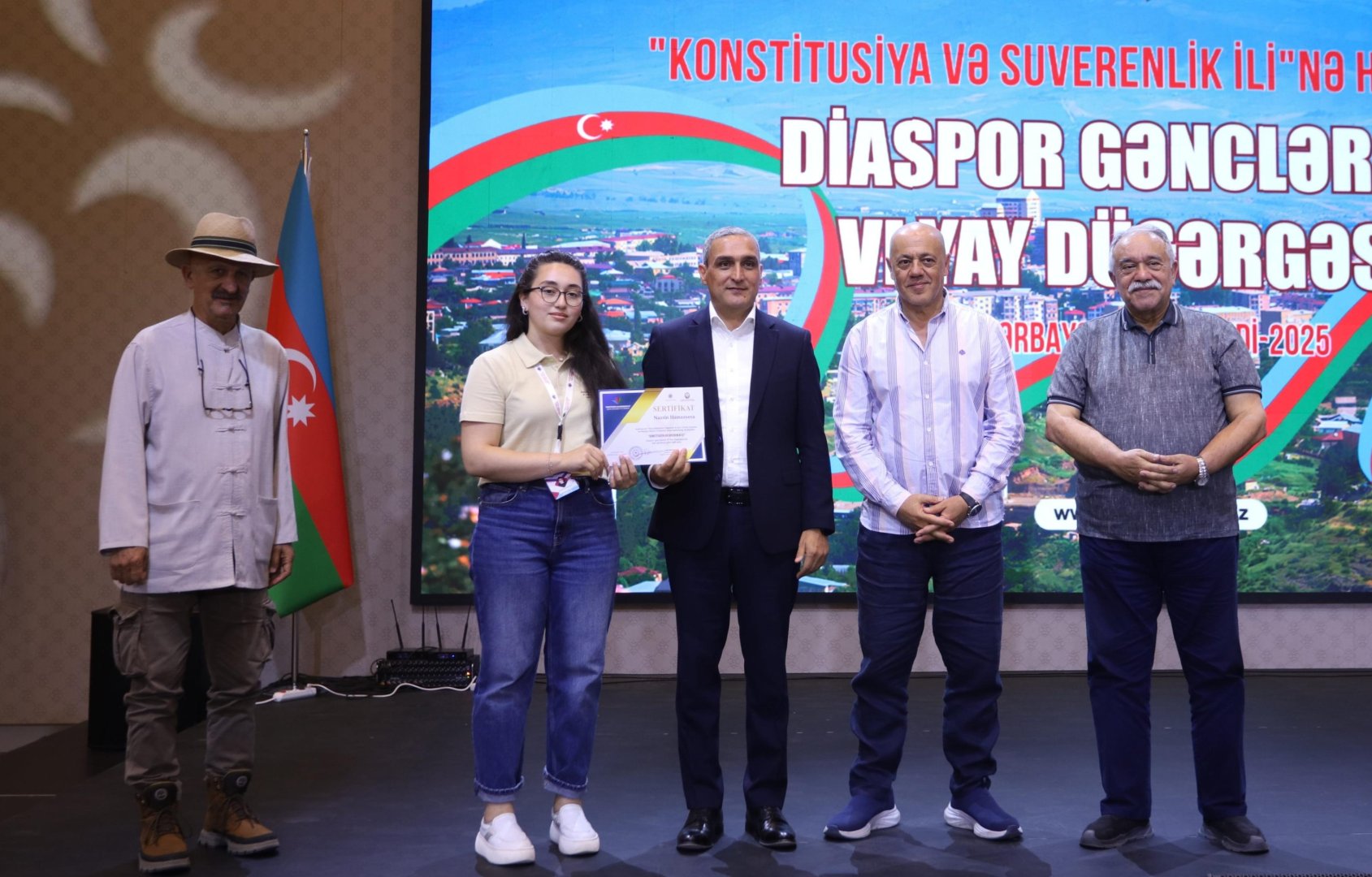 Diaspor Gənclərinin VI Yay Düşərgəsi başa çatıb (FOTO)