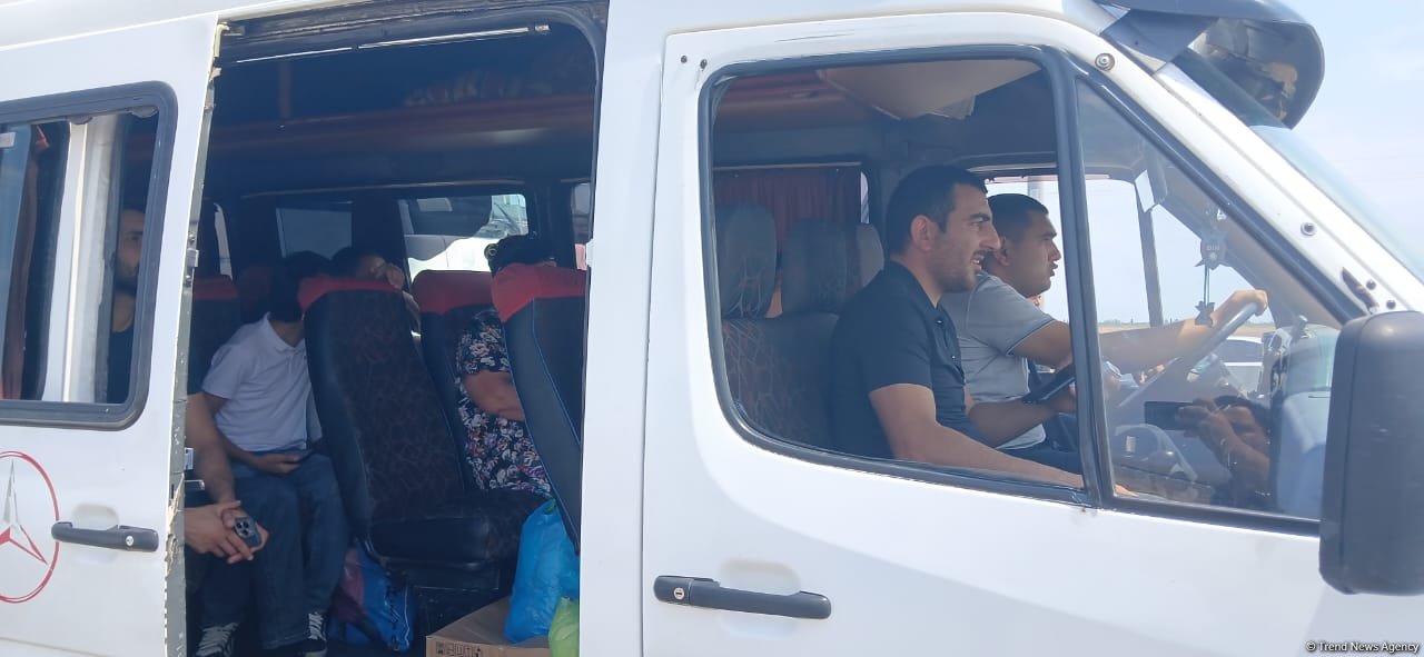 Xocalının Xanyurdu kəndinə 62 nəfər qayıtdı, açarlar təqdim edilib (FOTO) (YENİLƏNİB)