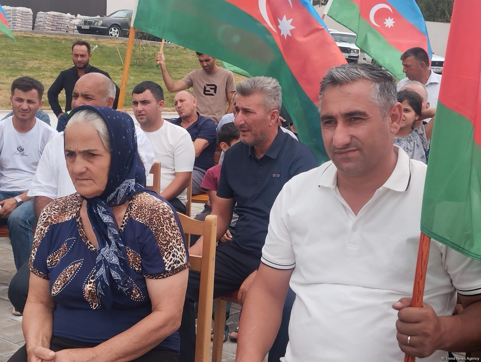Xocalının Xanyurdu kəndinə 62 nəfər qayıtdı, açarlar təqdim edilib (FOTO) (YENİLƏNİB)