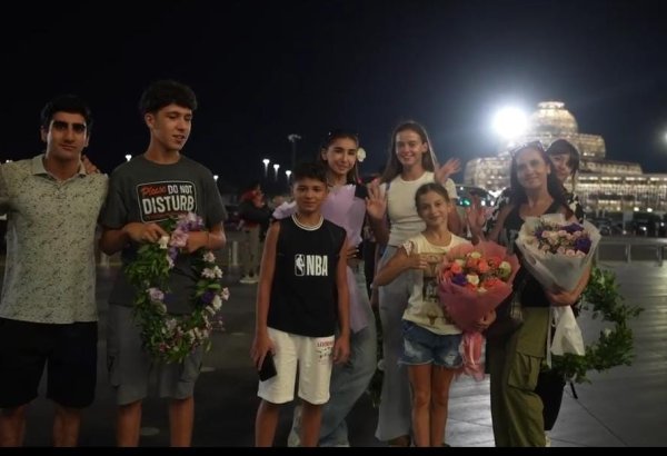 Gimnastlarımız Vətənə qayıdıblar (VİDEO)