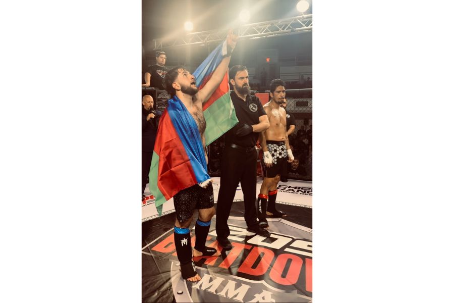Soydaşımız Kaliforniyada keçirilən MMA döyüşündə qalib gəlib (FOTO)