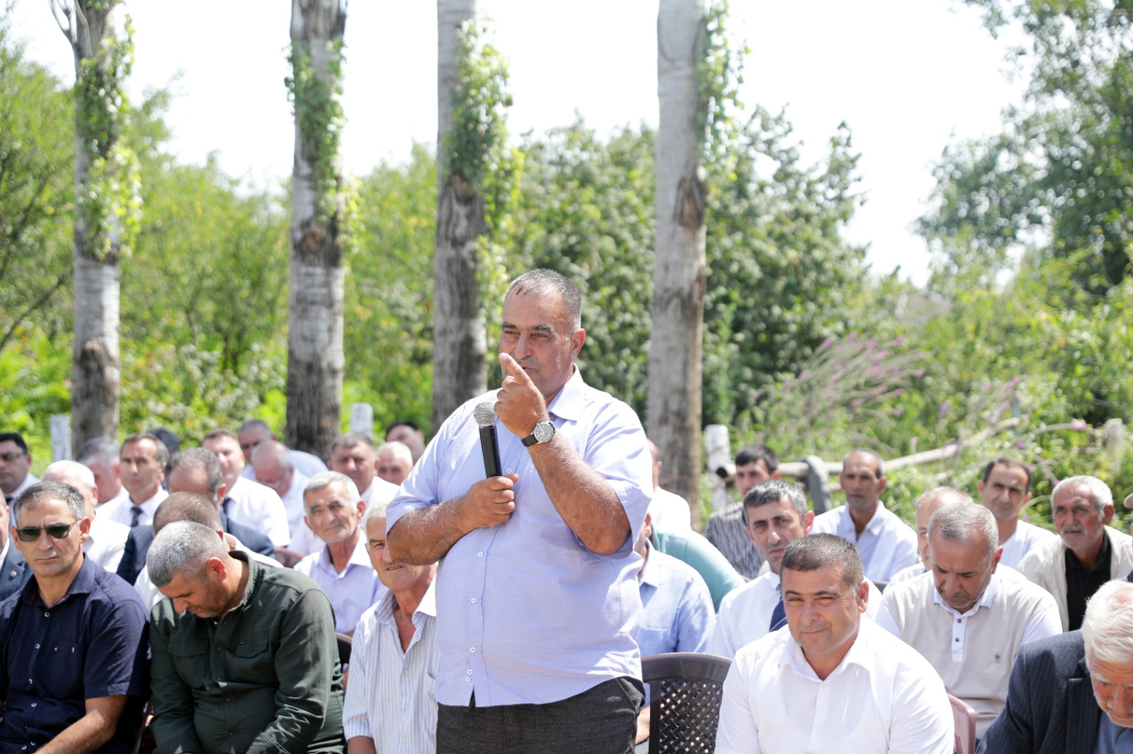Xaçmazın Dədəli kəndində səyyar qəbul keçirilib (FOTO)