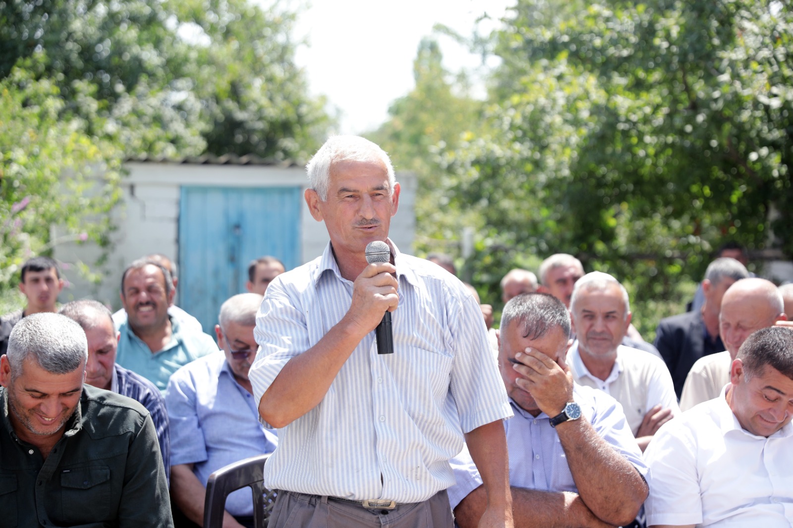 Xaçmazın Dədəli kəndində səyyar qəbul keçirilib (FOTO)