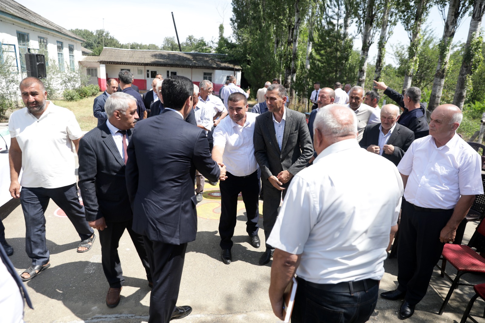 Xaçmazın Dədəli kəndində səyyar qəbul keçirilib (FOTO)