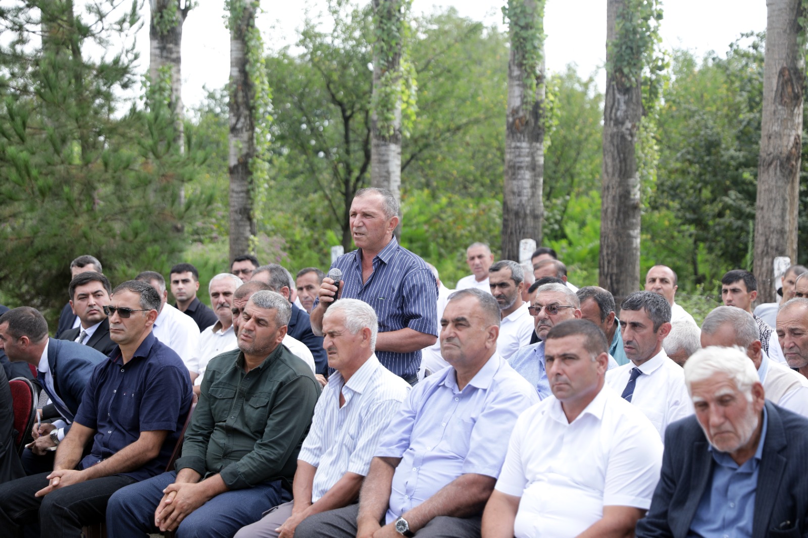 Xaçmazın Dədəli kəndində səyyar qəbul keçirilib (FOTO)