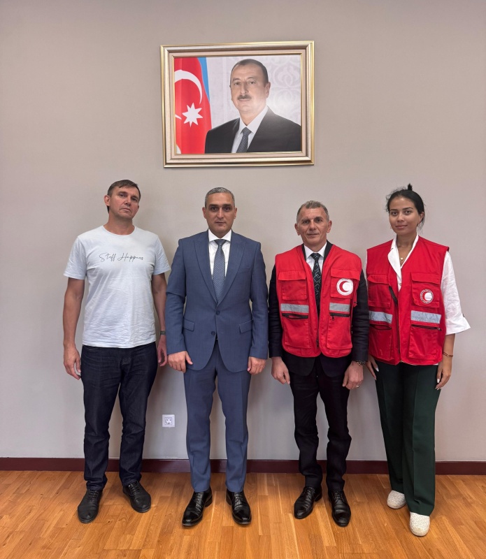 Azərbaycan Qızıl Aypara Cəmiyyəti Xankəndidə fəaliyyətini bərpa edəcək (FOTO)