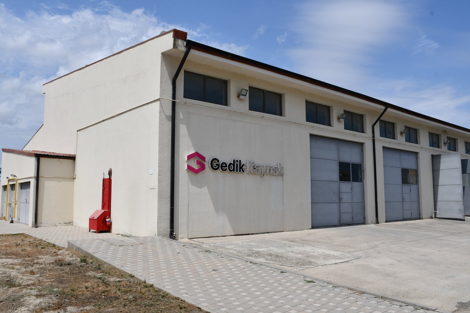 Neftçala Sənaye Məhəlləsində məhsul istehsalı 4 dəfədən çox artıb (FOTO)