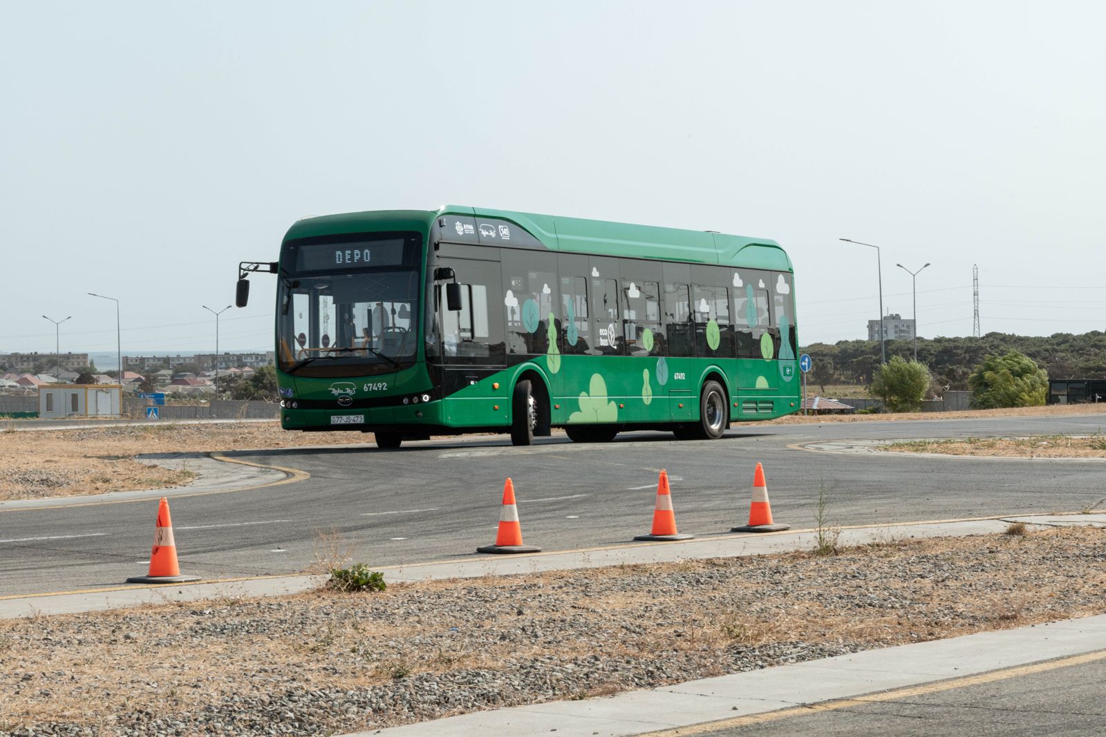 Azərbaycanda avtobus idarə edəcək qadın sürücülər hazırlanır (FOTO)