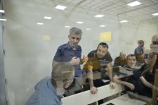 Ermənistan silahlı qüvvələrinin Zəngilana hücumları nəticəsində məcburi köçkün düşmüş, yaralanmış, doğmaları öldürülmüş şəxslər məhkəmədə ifadə veriblər (FOTO)