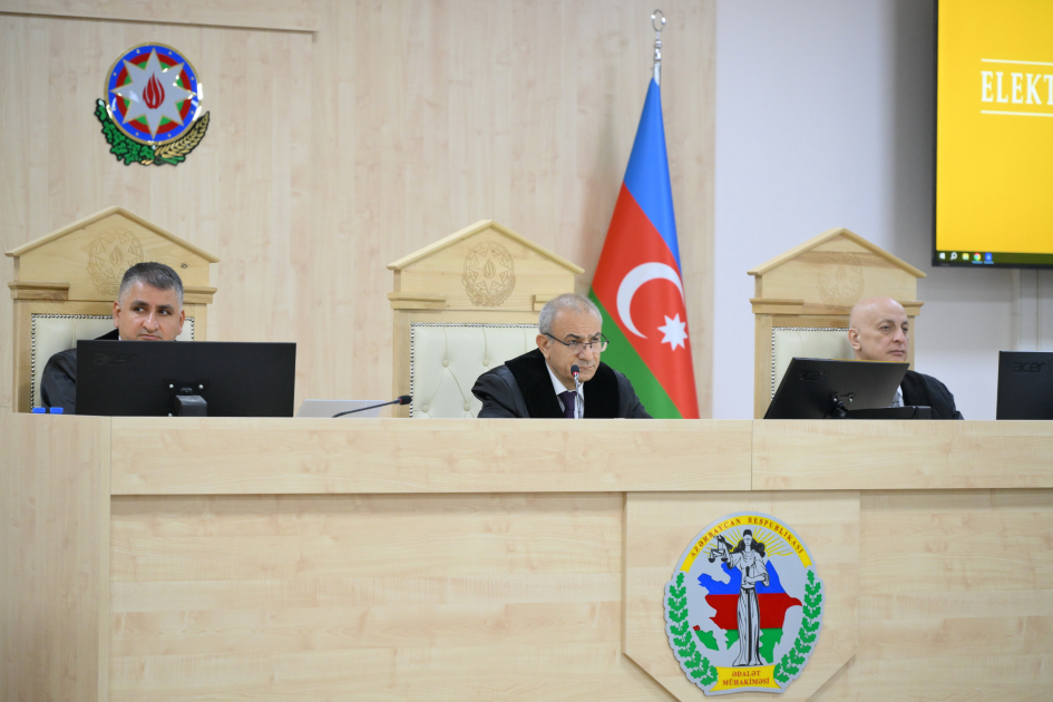 Ermənistan silahlı qüvvələrinin Zəngilana hücumları nəticəsində məcburi köçkün düşmüş, yaralanmış, doğmaları öldürülmüş şəxslər məhkəmədə ifadə veriblər (FOTO)