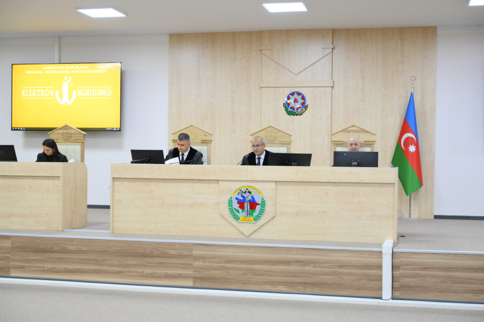 Ermənistan silahlı qüvvələrinin Zəngilana hücumları nəticəsində məcburi köçkün düşmüş, yaralanmış, doğmaları öldürülmüş şəxslər məhkəmədə ifadə veriblər (FOTO)