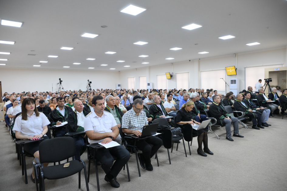 Ermənistan silahlı qüvvələrinin Zəngilana hücumları nəticəsində məcburi köçkün düşmüş, yaralanmış, doğmaları öldürülmüş şəxslər məhkəmədə ifadə veriblər (FOTO)