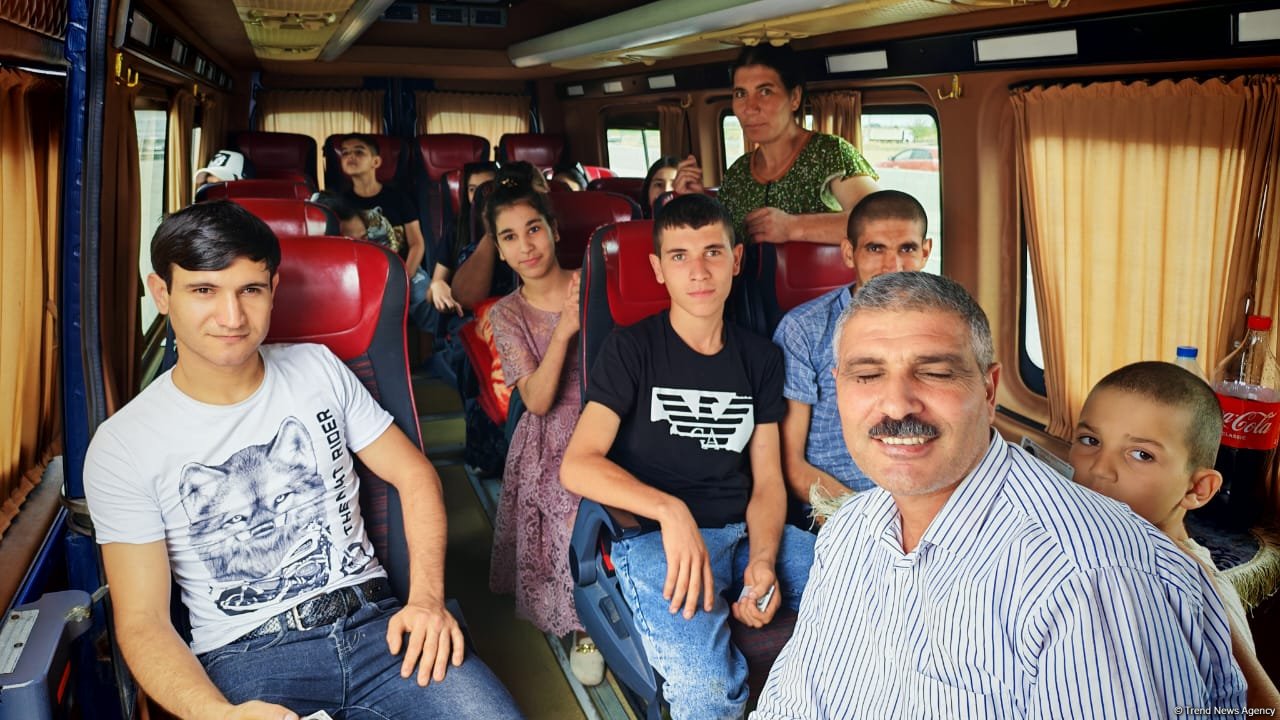 Ağdərənin Kolatağ və Vəngli kəndlərinə ilk dəfə köç yola salınıb (FOTO)