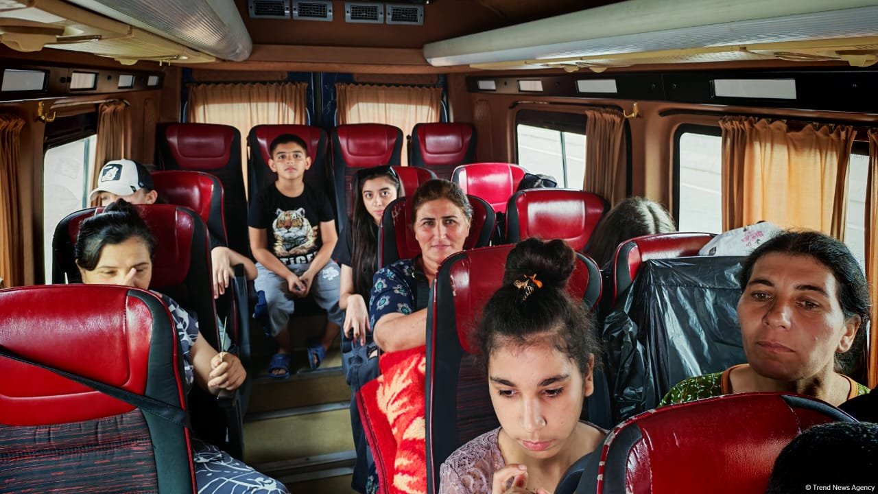 Ağdərənin Kolatağ və Vəngli kəndlərinə ilk dəfə köç yola salınıb (FOTO)