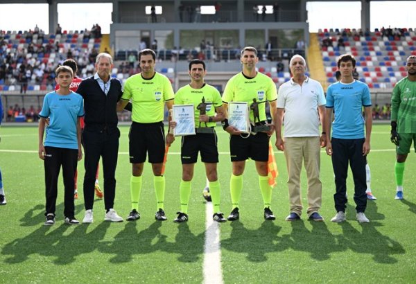 AFFA ən yaxşı hakimləri mükafatlandırdı