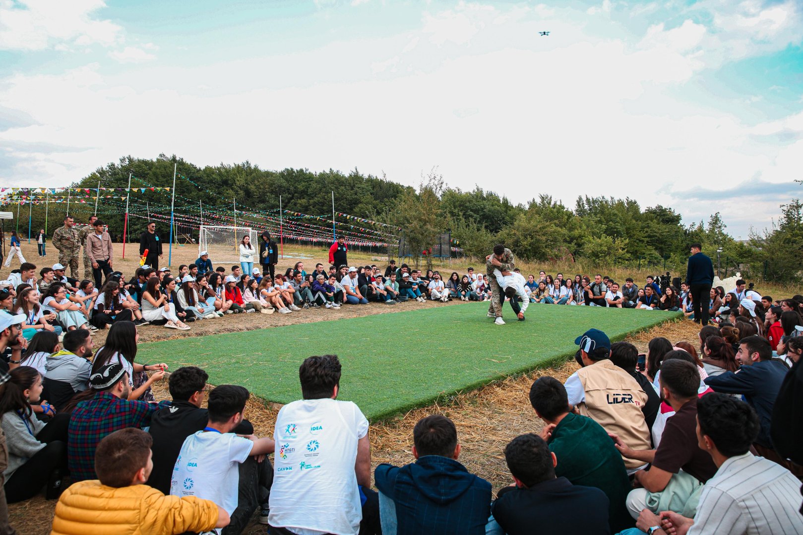 Müzəffər və suveren dövlətin gəncləri “Yay Fest”də bir araya gəldilər (FOTO)