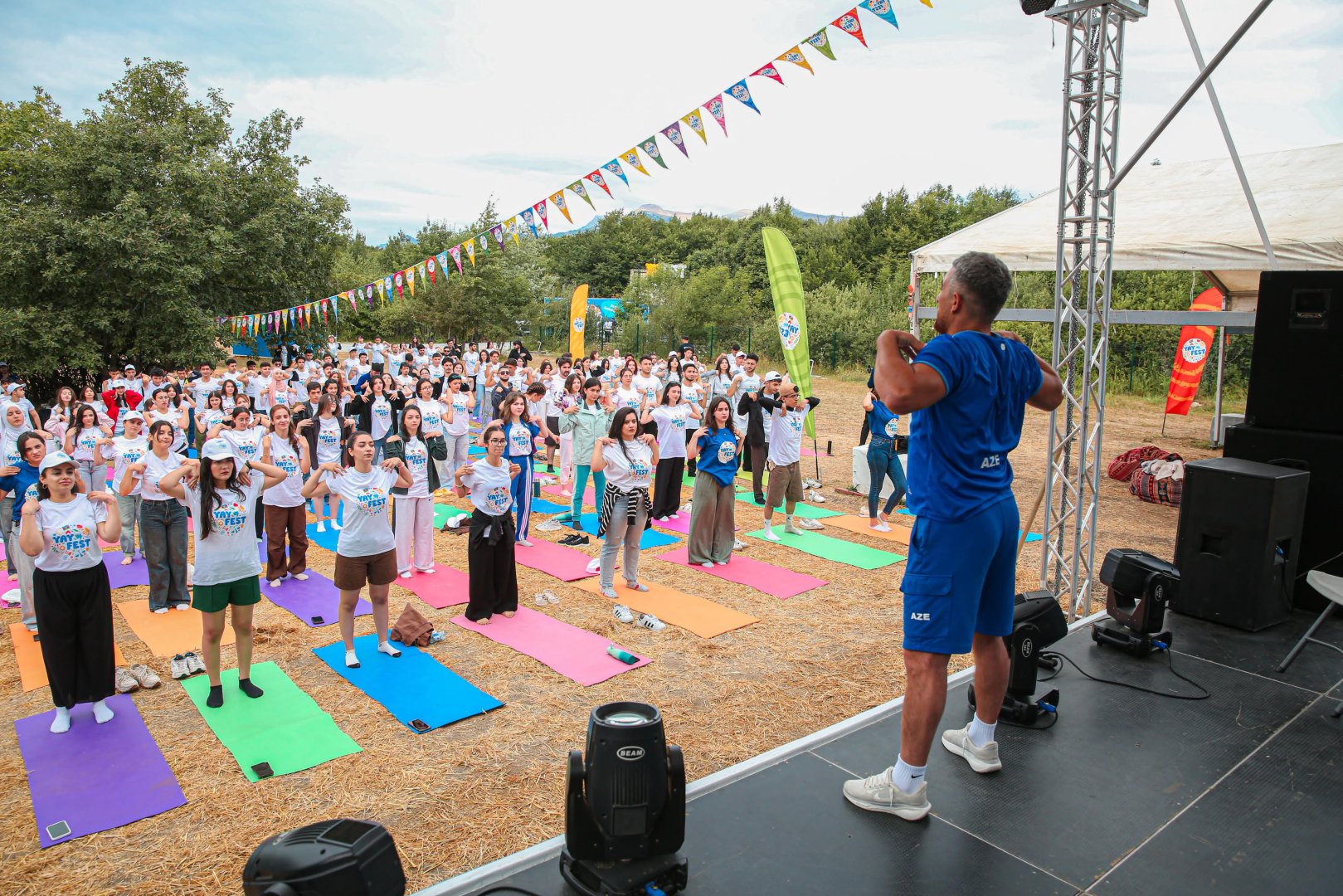Müzəffər və suveren dövlətin gəncləri “Yay Fest”də bir araya gəldilər (FOTO)