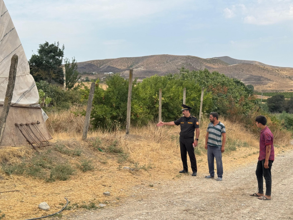 FHN azad olunmuş ərazilərdə yanğın təhlükəsizliyi ilə bağlı maarifləndirilmə işini davam etdirir (FOTO)