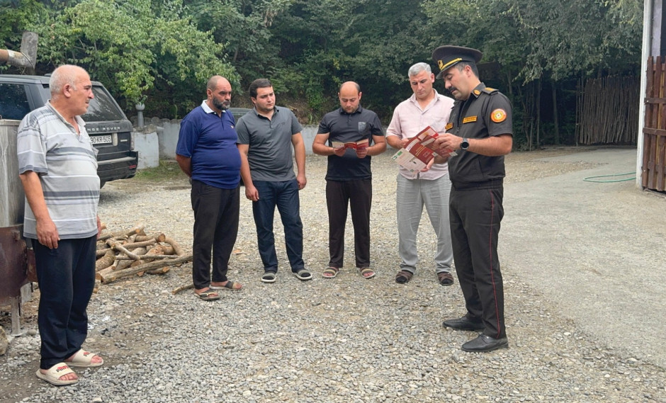 FHN azad olunmuş ərazilərdə yanğın təhlükəsizliyi ilə bağlı maarifləndirilmə işini davam etdirir (FOTO)