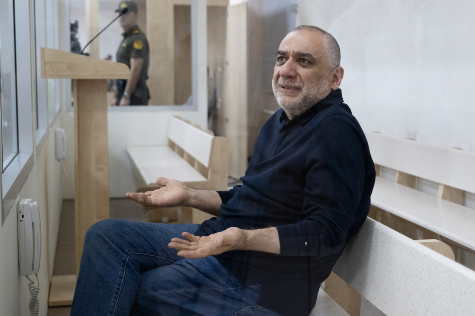 Ruben Vardanyanın məhkəməsi zərərçəkmiş şəxslərin və zərərçəkmişlərin hüquqi varislərinin ifadələri ilə davam etdirilib (FOTO)