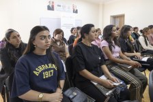 “Daşkəsəndə qadınların məşğulluğunun artırılması” layihəsi çərçivəsində növbəti maarifləndirici seminar təşkil edilib (FOTO)