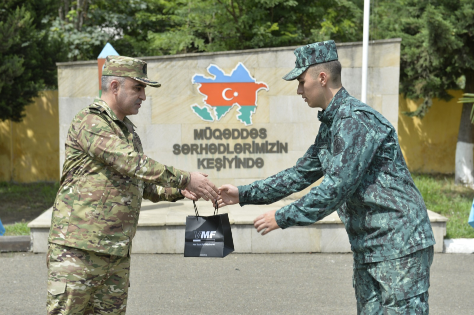 Hərbi prokuror DSX-nin çətin relyefdə qulluq edən hərbi qulluqçuları ilə görüşüb (FOTO)