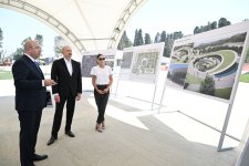 Prezident İlham Əliyev və Birinci xanım Mehriban Əliyeva Gәncә Memorial Kompleksində görülən işlərlə tanış olublar (FOTO) (YENİLƏNİB)