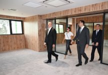 Prezident İlham Əliyev və Birinci xanım Mehriban Əliyeva Gəncə şəhər stadionunda tikinti işlərinin gedişi ilə tanış olublar (FOTO) (YENİLƏNİB)