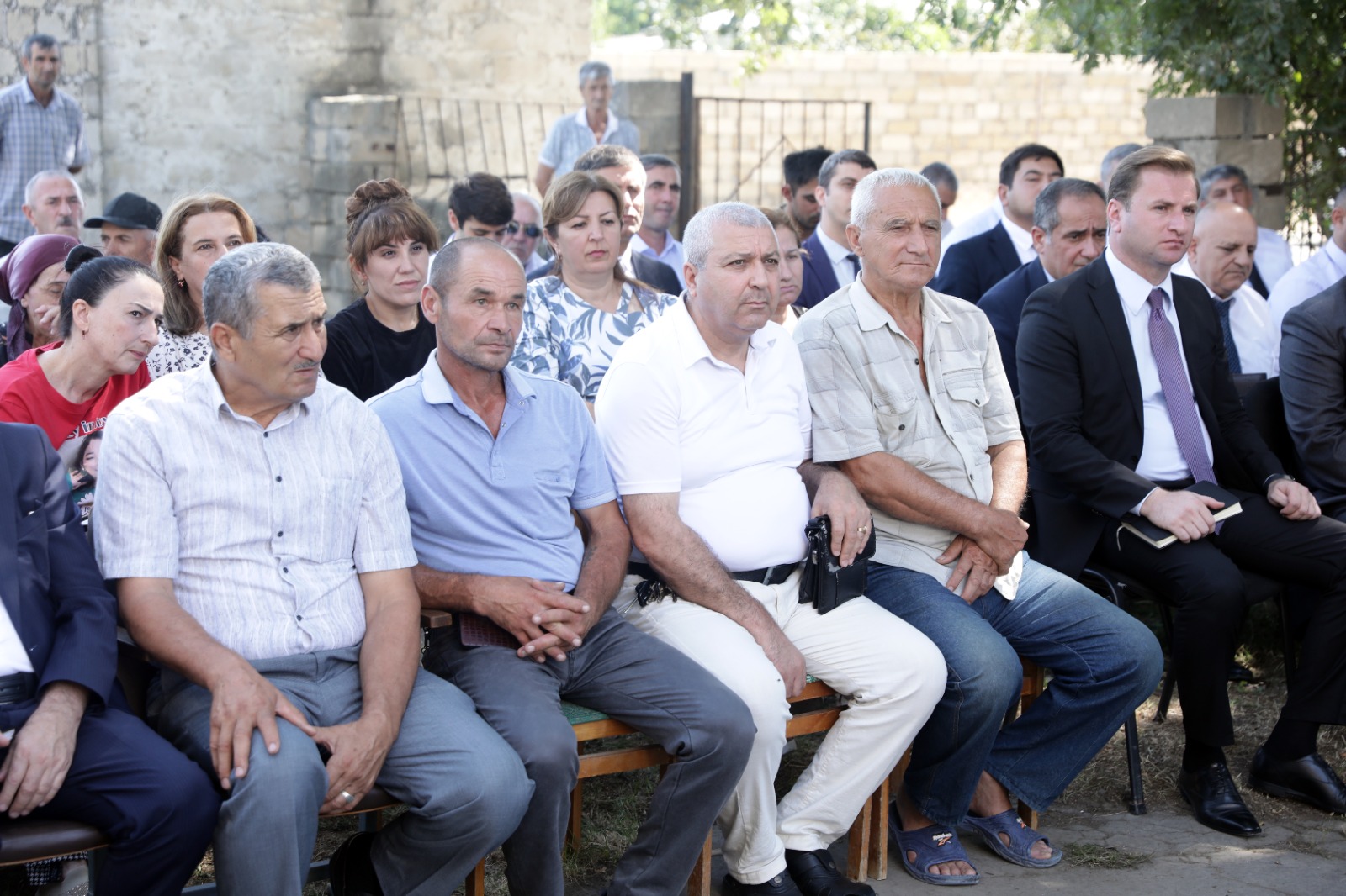 Xaçmazın Ləcət kəndində sakinlərin müraciət və təklifləri dinlənilib (FOTO)
