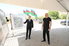 Prezident İlham Əliyev Kəlbəcər şəhərində 3-cü yaşayış kompleksinin təməlini qoyub (FOTO/VİDEO) (YENİLƏNİB)