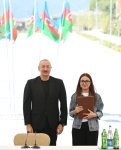 Prezident İlham Əliyev və Birinci xanım Mehriban Əliyeva Kəlbəcər şəhərinin sakinləri ilə görüşüblər (YENİLƏNİB) (FOTO/VİDEO)
