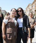 Prezident İlham Əliyev və Birinci xanım Mehriban Əliyeva Kəlbəcər şəhərinin sakinləri ilə görüşüblər (YENİLƏNİB) (FOTO/VİDEO)