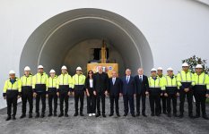 Prezident İlham Əliyev və Birinci xanım Mehriban Əliyeva Toğanalı-Kəlbəcər-İstisu avtomobil yolunda görülən işlərlə tanış olublar (FOTO/VİDEO) (YENİLƏNİB)