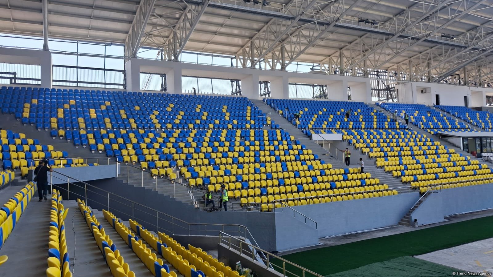 Media nümayəndələri Gəncə şəhər stadionunda aparılan tikinti işləri ilə tanış olublar (FOTO)