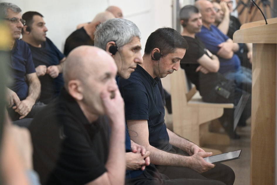 Ermənistan silahlı qüvvələrinin Ağdama, Laçına, Qubadlıya, Füzuliyə hücumları nəticəsində məcburi köçkün düşmüş, yaralanmış, girovluqda işgəncələrə məruz qalmış şəxslər məhkəmədə ifadə veriblər (FOTO)
