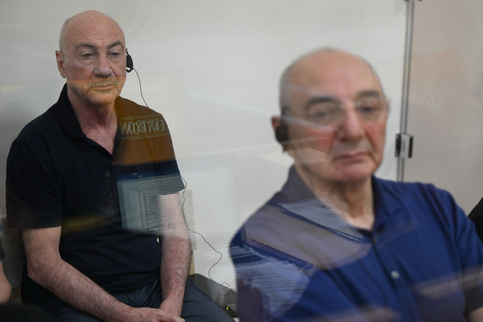 Ermənistan silahlı qüvvələrinin Ağdama, Laçına, Qubadlıya, Füzuliyə hücumları nəticəsində məcburi köçkün düşmüş, yaralanmış, girovluqda işgəncələrə məruz qalmış şəxslər məhkəmədə ifadə veriblər (FOTO)