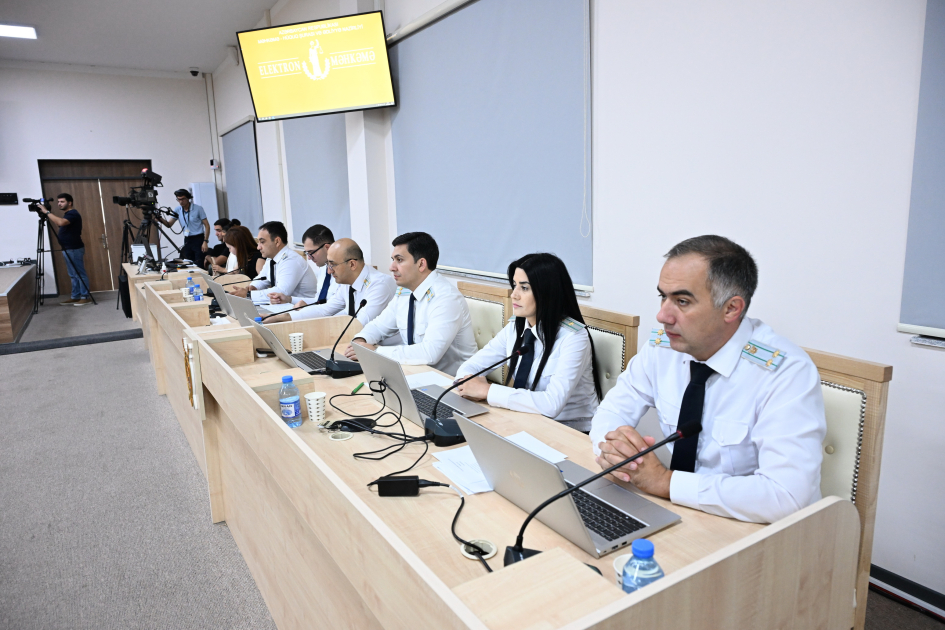 Ermənistan silahlı qüvvələrinin Ağdama, Laçına, Qubadlıya, Füzuliyə hücumları nəticəsində məcburi köçkün düşmüş, yaralanmış, girovluqda işgəncələrə məruz qalmış şəxslər məhkəmədə ifadə veriblər (FOTO)