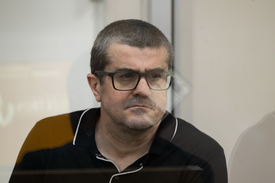Ermənistan silahlı qüvvələrinin Ağdama, Laçına, Qubadlıya, Füzuliyə hücumları nəticəsində məcburi köçkün düşmüş, yaralanmış, girovluqda işgəncələrə məruz qalmış şəxslər məhkəmədə ifadə veriblər (FOTO)