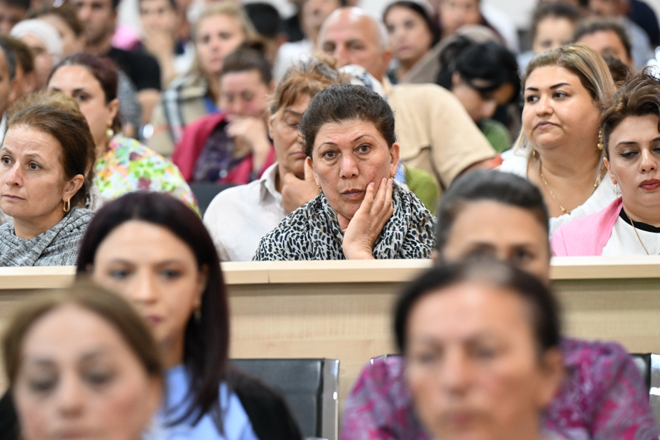 Ermənistan silahlı qüvvələrinin Ağdama, Laçına, Qubadlıya, Füzuliyə hücumları nəticəsində məcburi köçkün düşmüş, yaralanmış, girovluqda işgəncələrə məruz qalmış şəxslər məhkəmədə ifadə veriblər (FOTO)