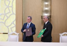 Prezident İlham Əliyev, Qurbanqulu Berdiməhəmmədov və Şavkat Mirziyoyevin iştirakı ilə sənədlərin imzalanması mərasimi olub (FOTO)